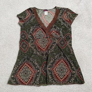 Vintage bohemian patterned lace trim v neck short sleeve top